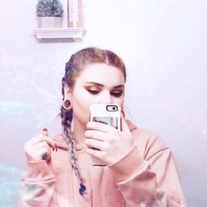 Meet your Posher, Natasha